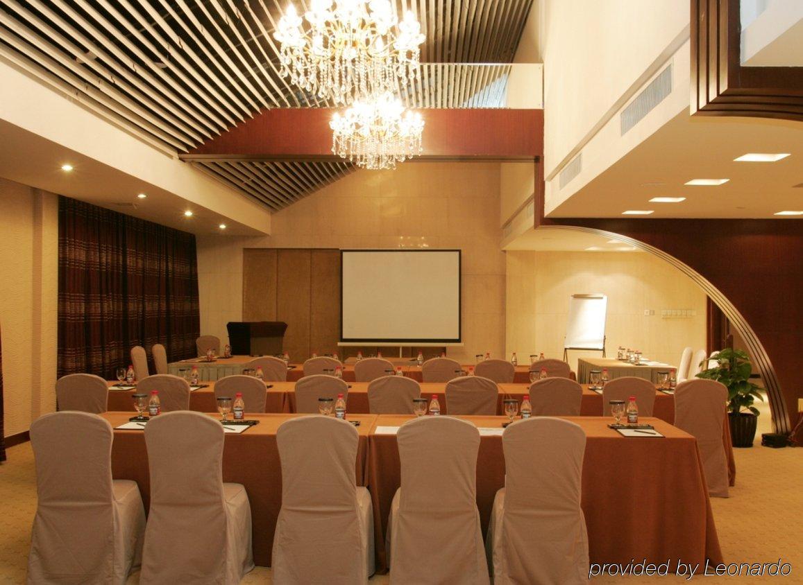Crowne Plaza Hangzhou Xanadu Resort Faciliteiten foto